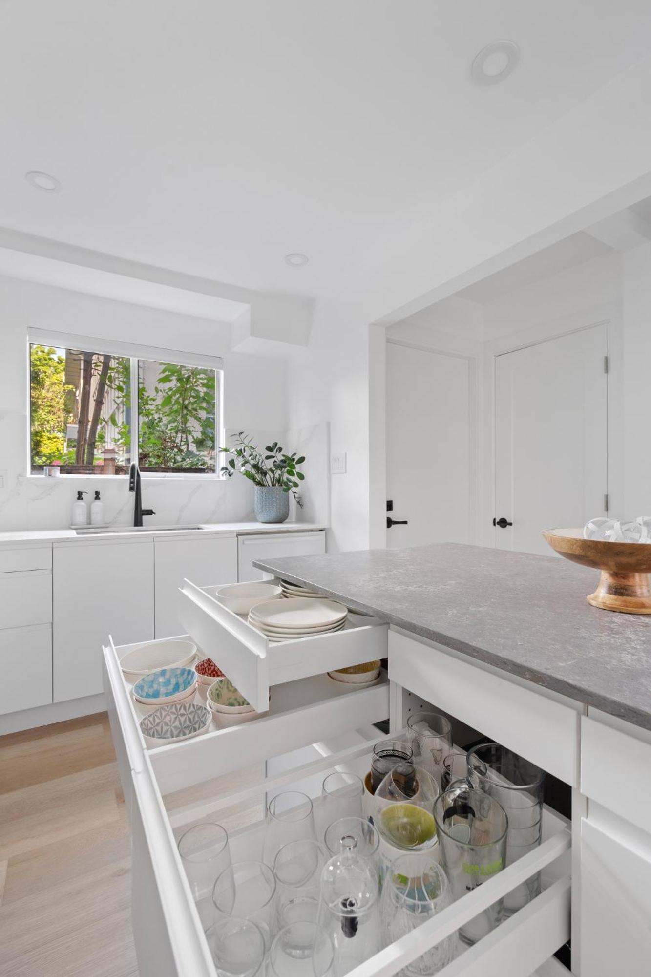 Modern Kitsilano 2 Bedroom Home With A Hot Tub Vancouver Exterior photo