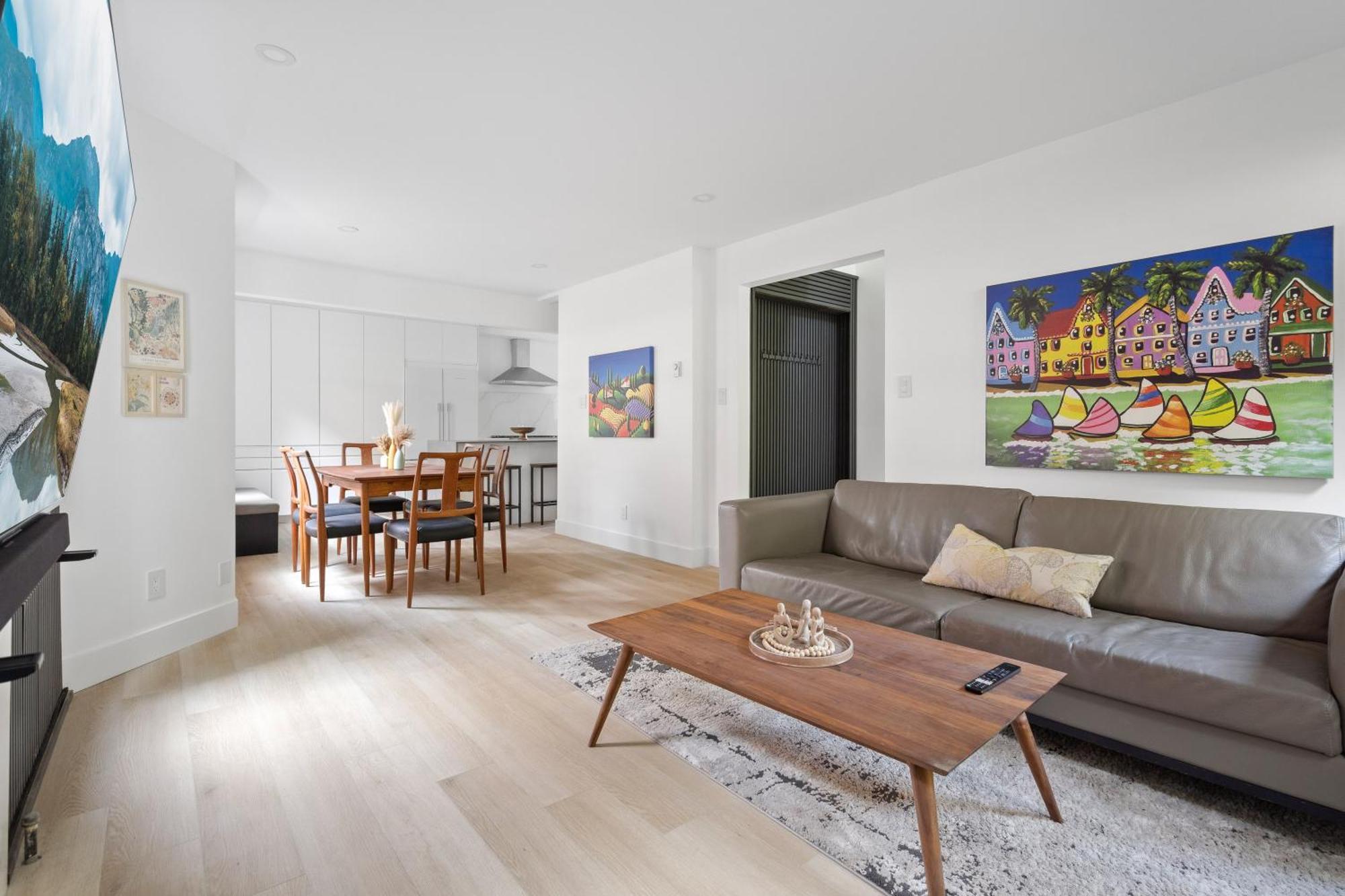 Modern Kitsilano 2 Bedroom Home With A Hot Tub Vancouver Exterior photo