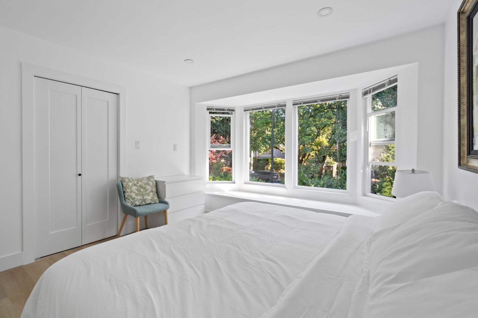 Modern Kitsilano 2 Bedroom Home With A Hot Tub Vancouver Exterior photo